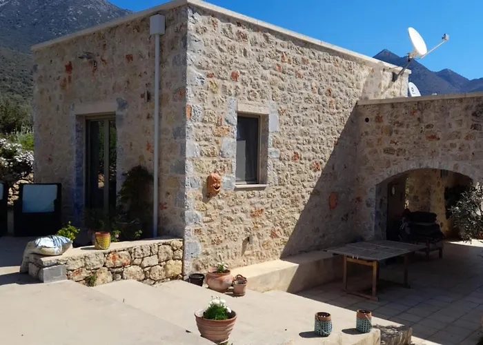 Jenny's Greek Appartement Leuktron